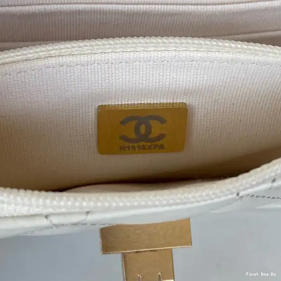First Bag Ru CHAIN CHANEL CHANELUTCH 2.55 WITH 0703